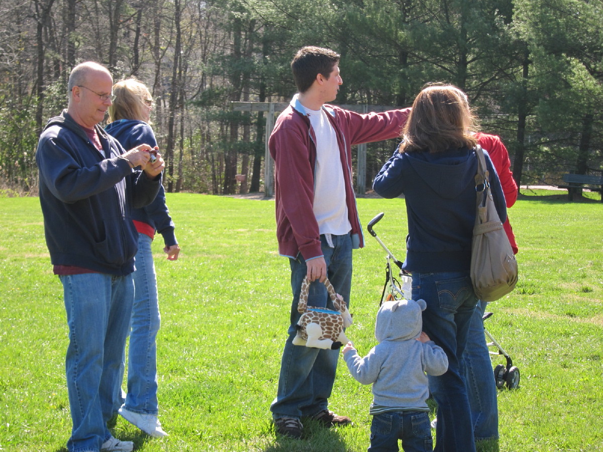 2012_Egg_Hunt_0001_1.JPG