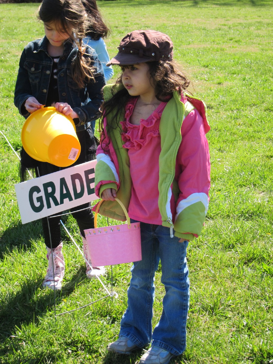2012_Egg_Hunt_0003_1.JPG