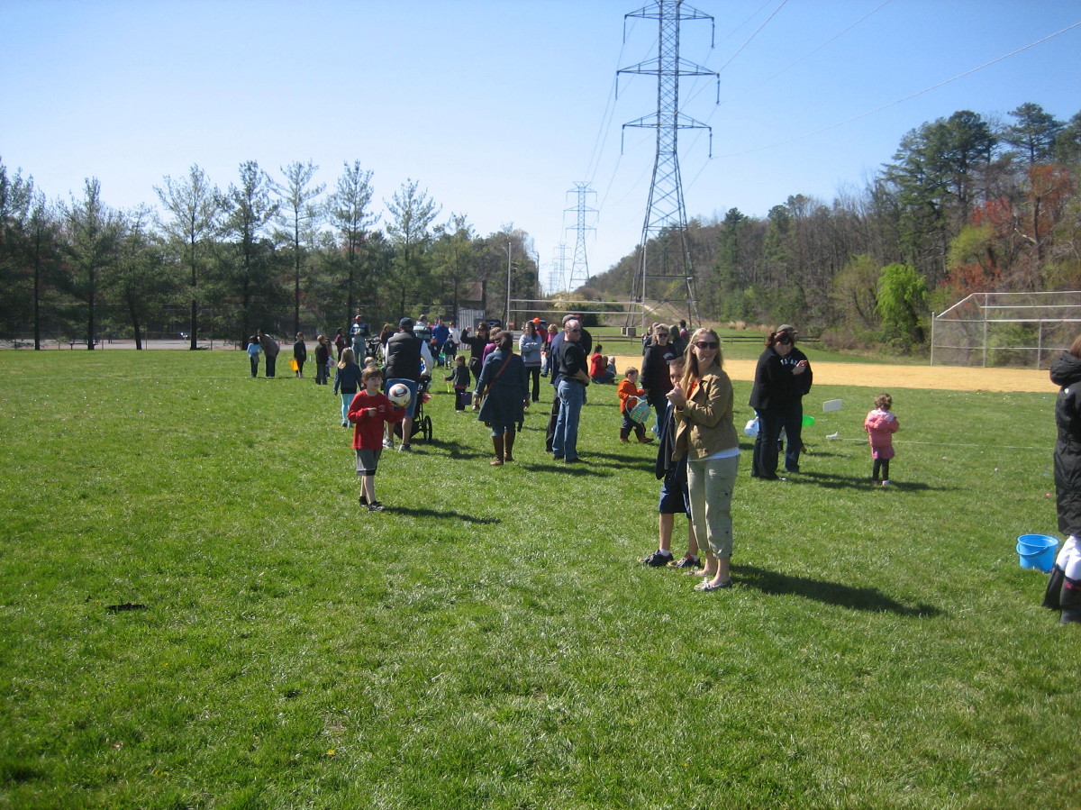 2012_Egg_Hunt_0007.JPG