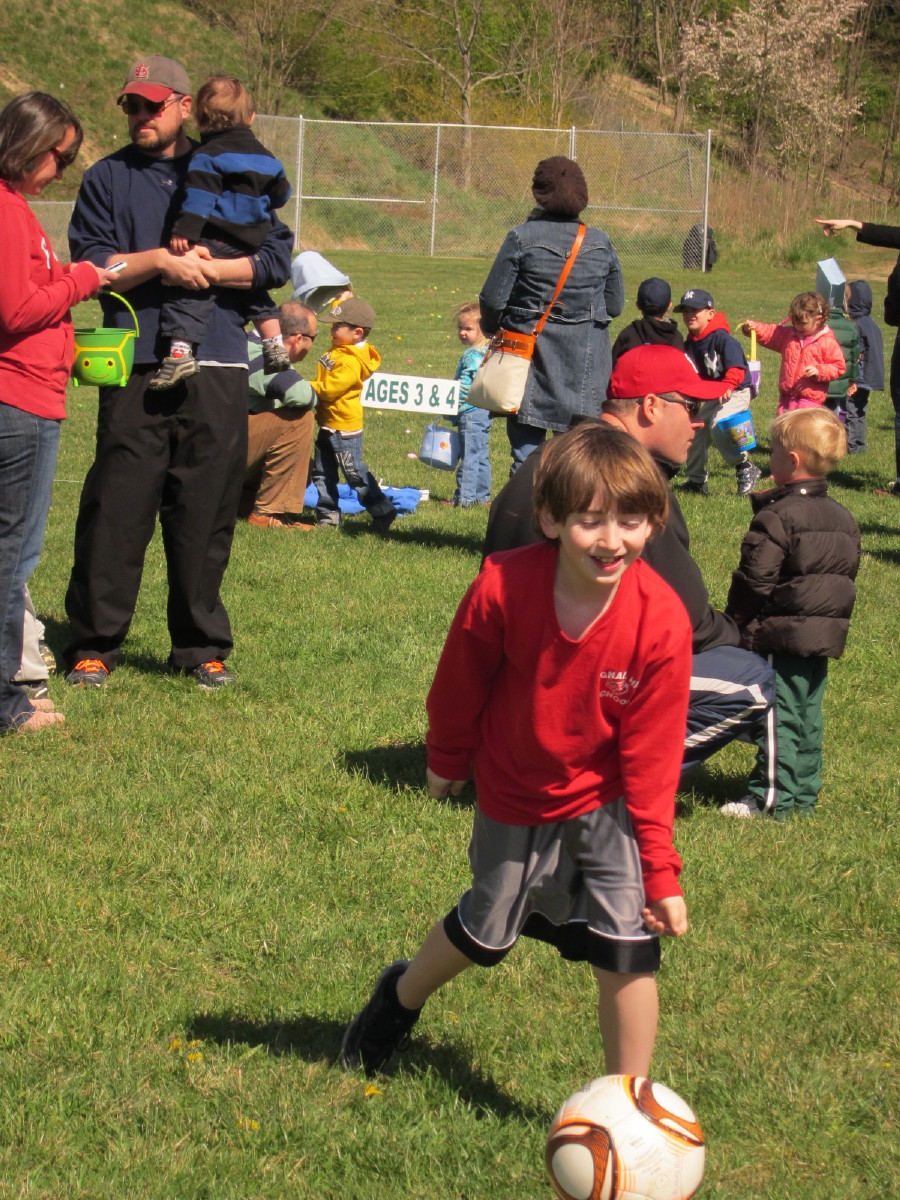 2012_Egg_Hunt_0007_1.JPG