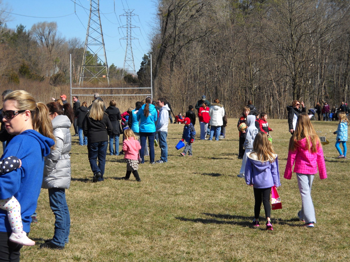 2013EggHunt__0014.JPG