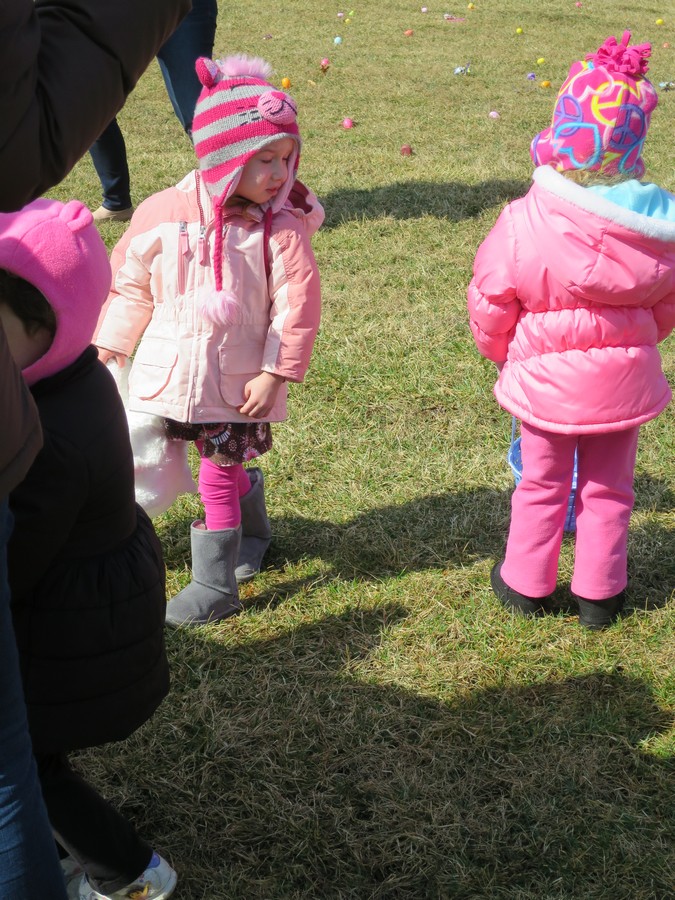 15EggHunt00004.jpg